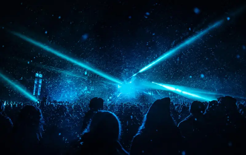 Petrecere Snowflake Iași — concert de iarnă cu lasere și zăpadă